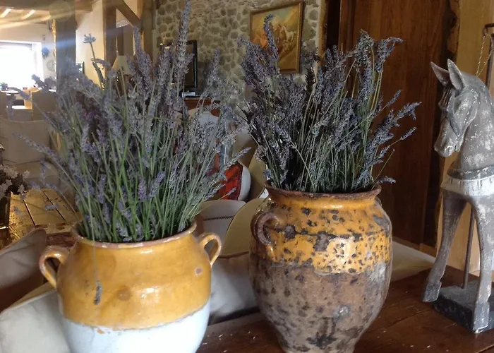 Bed & Breakfast Maison Amestoia 3*