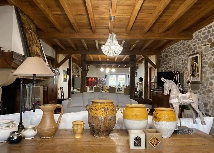 Maison Amestoia Bed & Breakfast Saint-Etienne-de-Baigorry